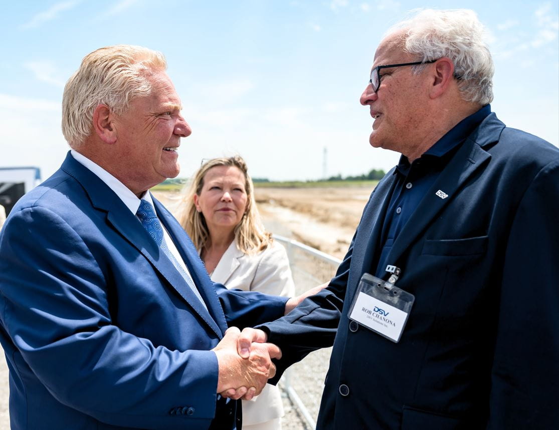 Doug Ford accueilli par Rob Chanona